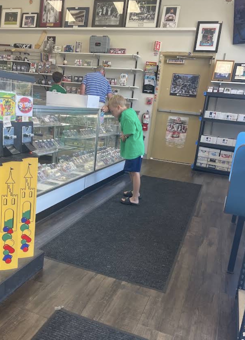 Sawyer’s Sports Cards